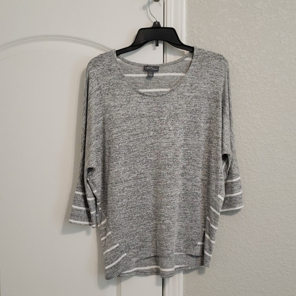Market and spruce gray and striped  dolman sleeve